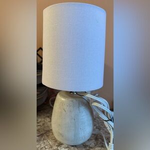 Threshold textured white ceramic lamp w/white shade